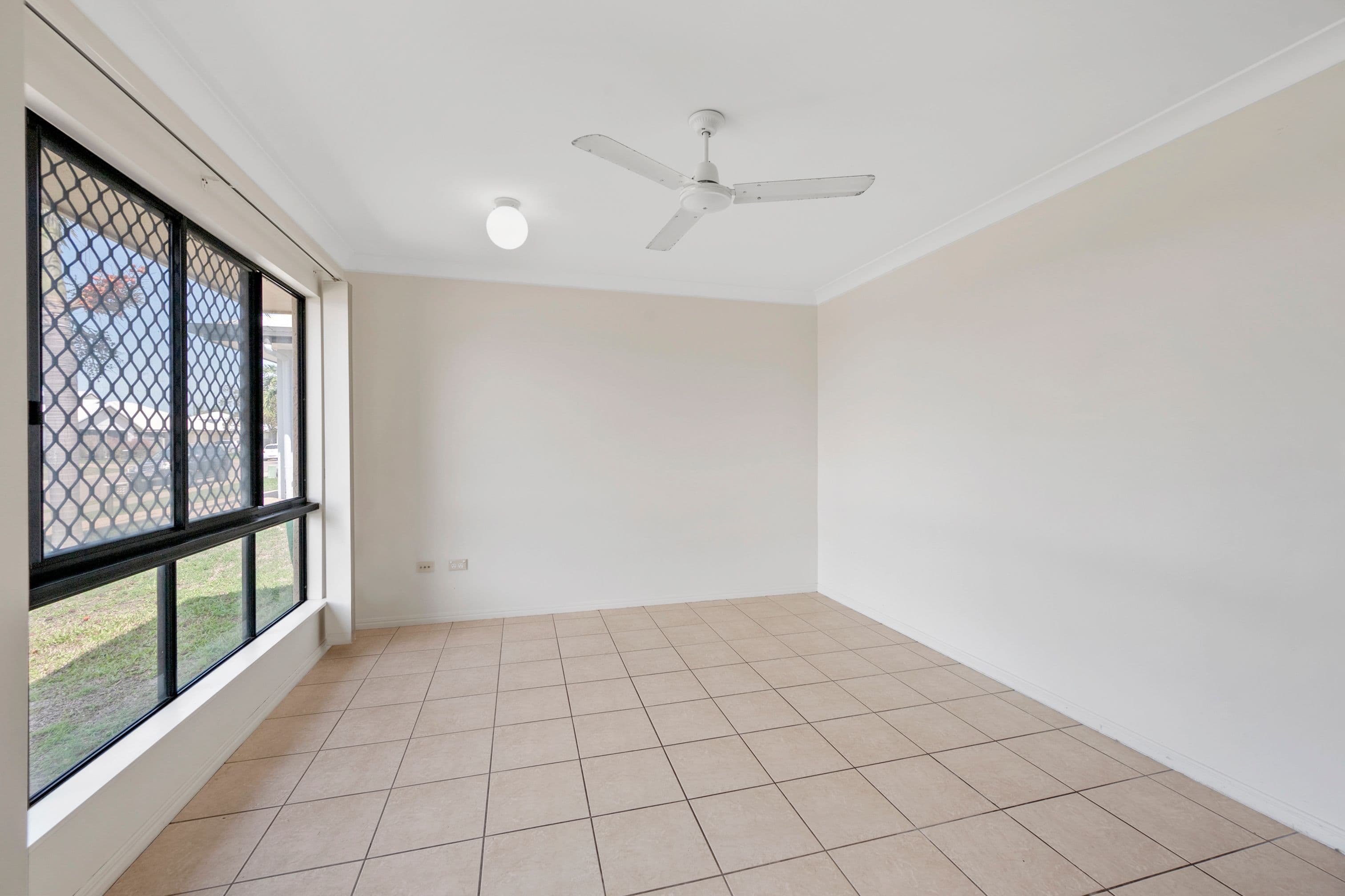 19 Timbury Way, Mount Louisa QLD 4814, Mount Louisa - Thumbnail 5