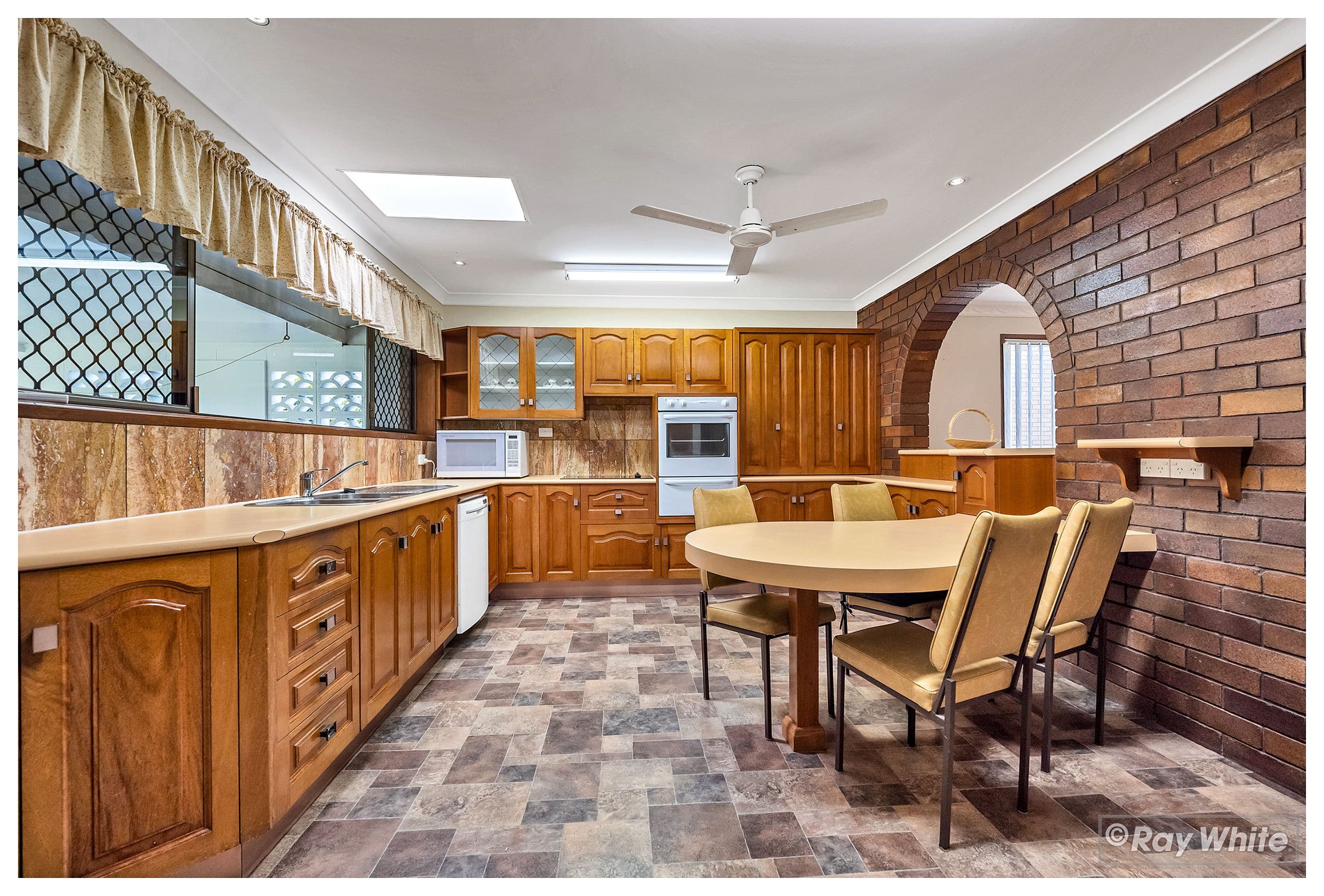353 Richardson Road, Norman Gardens QLD 4701, Norman Gardens - Thumbnail 8
