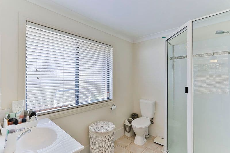 5 Willowburn Drive, ROCKVILLE QLD 4350, Rockville - Thumbnail 7