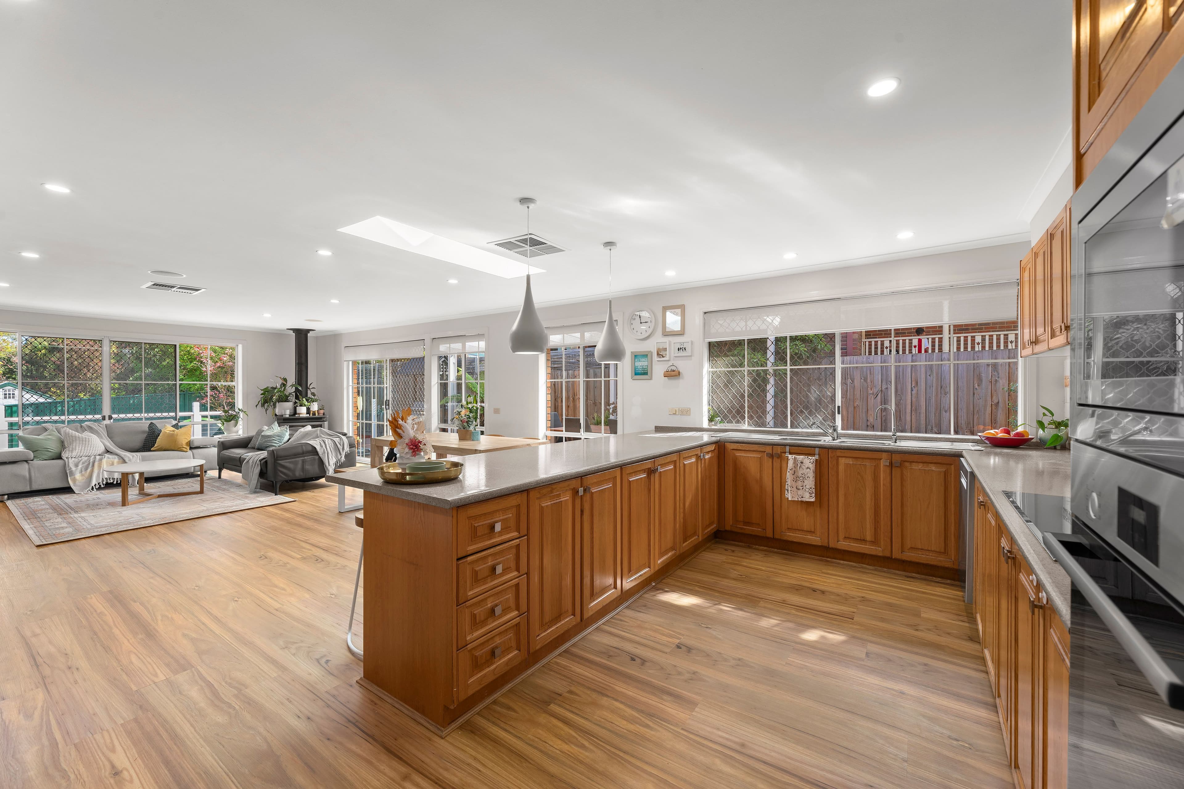 60 Debra Street, Rowville VIC 3178, Rowville - Thumbnail 4