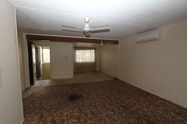21 Hibiscus Street, CRANBROOK QLD 4814, Cranbrook - Thumbnail 2