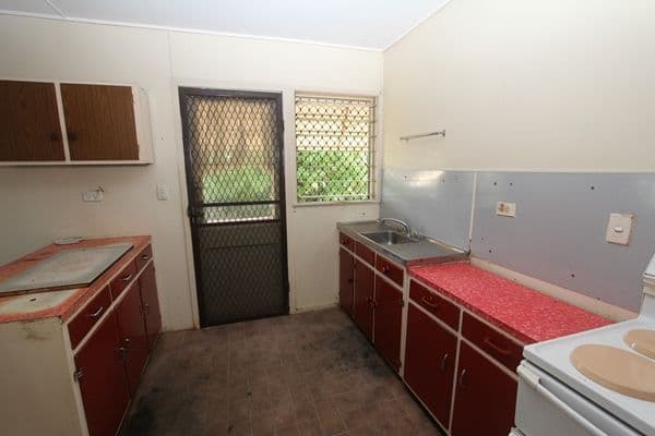 21 Hibiscus Street, CRANBROOK QLD 4814, Cranbrook - Thumbnail 4