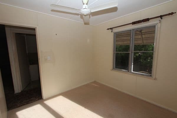 21 Hibiscus Street, CRANBROOK QLD 4814, Cranbrook - Thumbnail 7