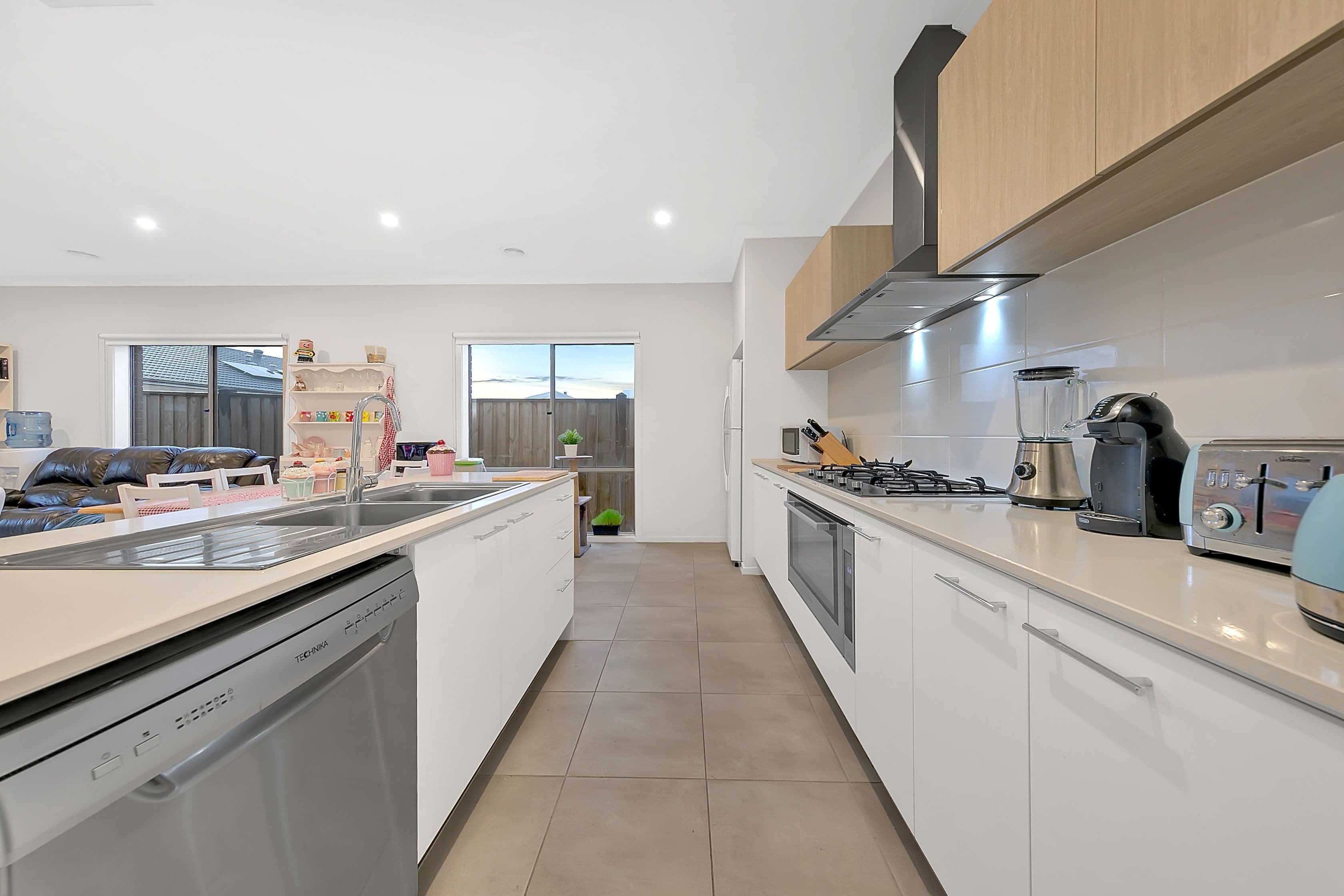 3 Hugel Place, Wollert VIC 3750, Wollert - Thumbnail 3