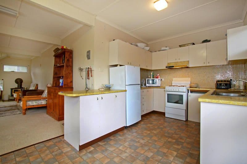 30 Whitehead Street, BLAIRGOWRIE VIC 3942, Blairgowrie - Thumbnail 3