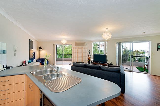 12 Rosina Street, KANGAROO POINT QLD 4169, Kangaroo Point - Thumbnail 3