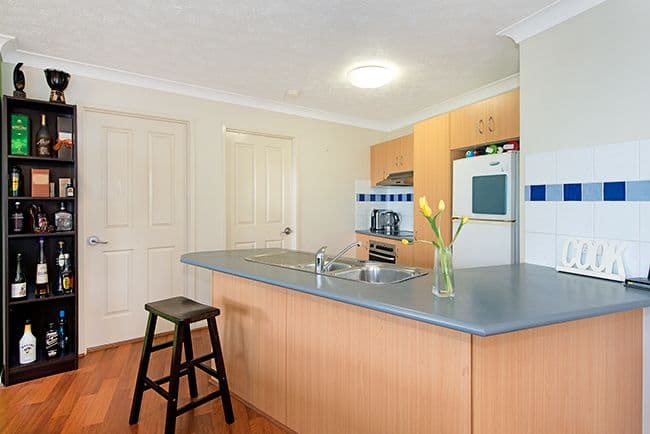 12 Rosina Street, KANGAROO POINT QLD 4169, Kangaroo Point - Thumbnail 4