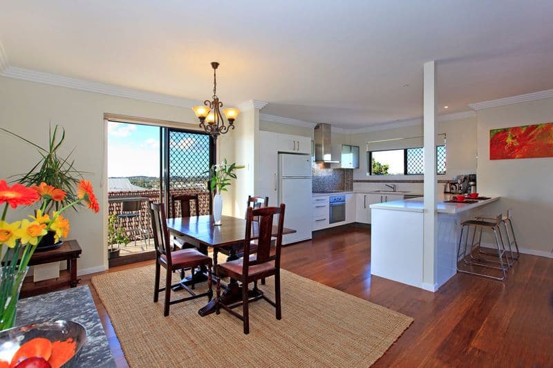 70 Kirkland Avenue, COORPAROO QLD 4151, Coorparoo - Thumbnail 3