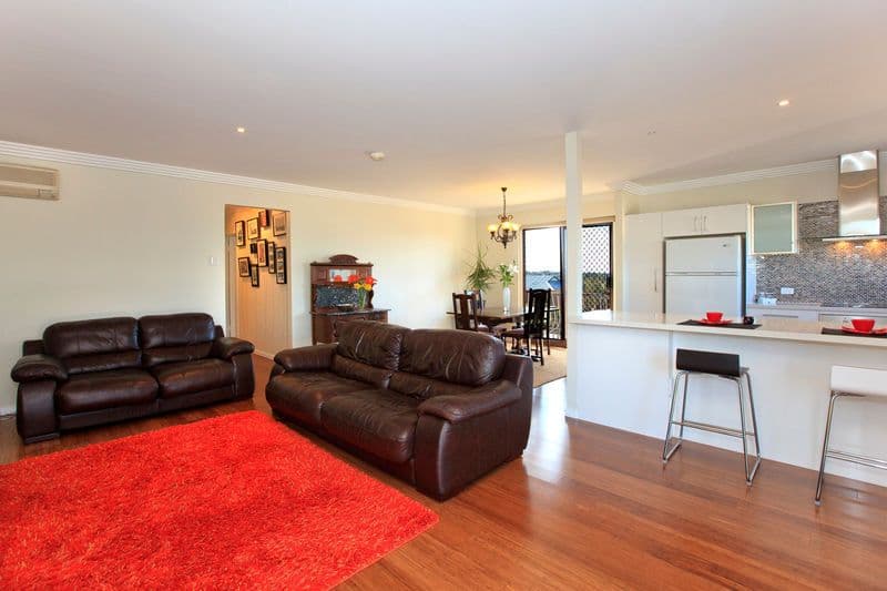 70 Kirkland Avenue, COORPAROO QLD 4151, Coorparoo - Thumbnail 5
