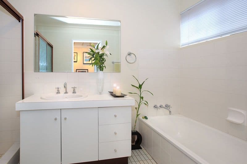 70 Kirkland Avenue, COORPAROO QLD 4151, Coorparoo - Thumbnail 7