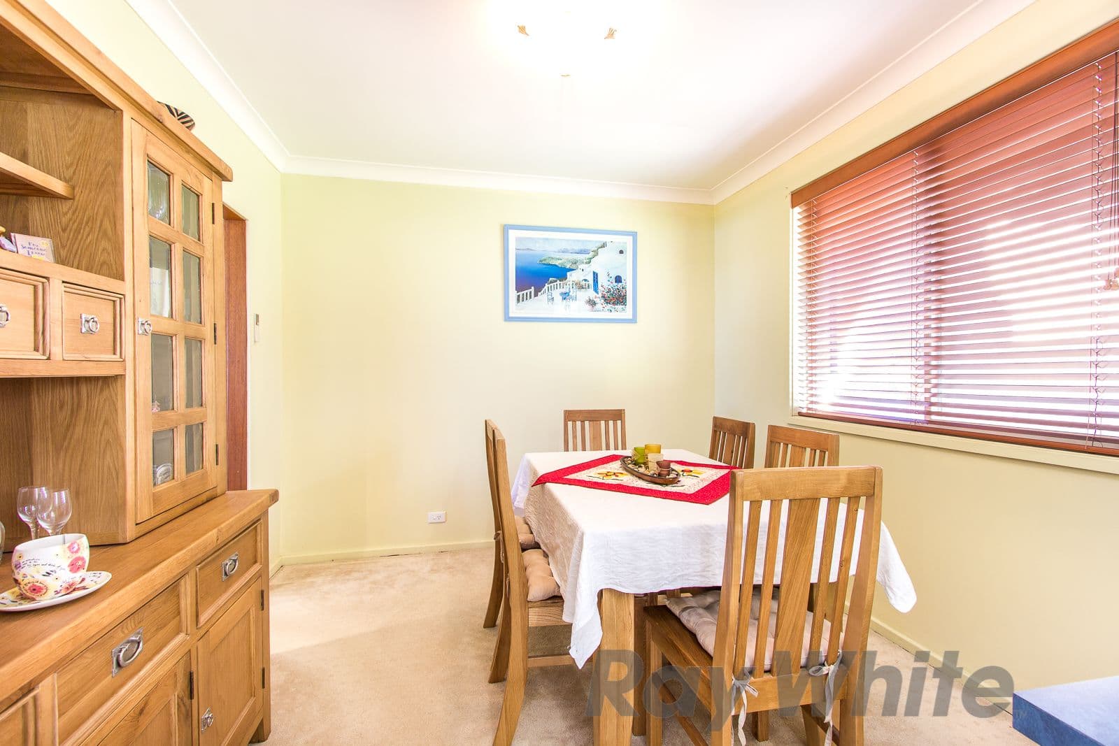 10 Stafford Close, Charlestown - Thumbnail 4