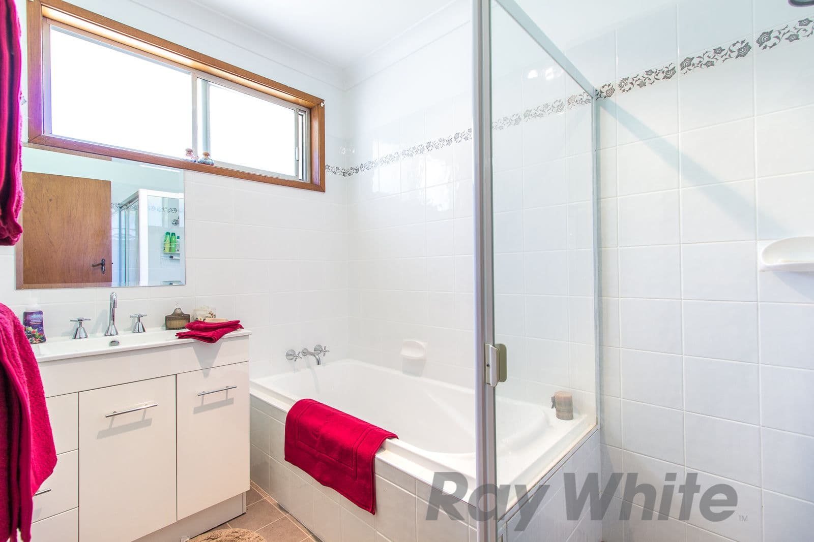 10 Stafford Close, Charlestown - Thumbnail 8