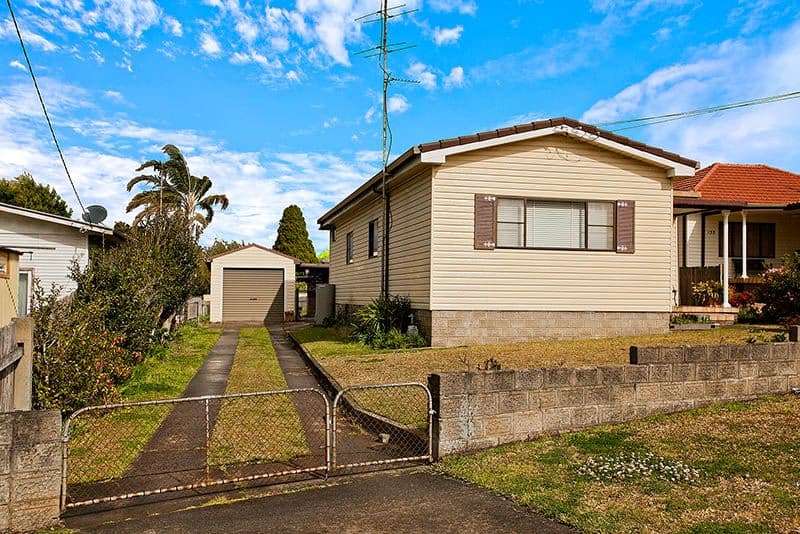 131 Barton Street, OAK FLATS NSW 2529, Oak Flats - Image 1