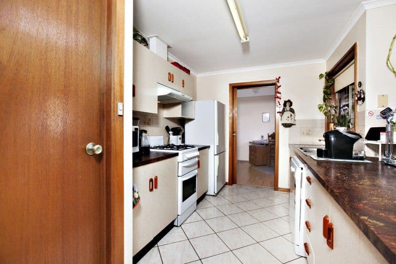 30 Elberry Close, MOANA SA 5169, Moana - Thumbnail 2