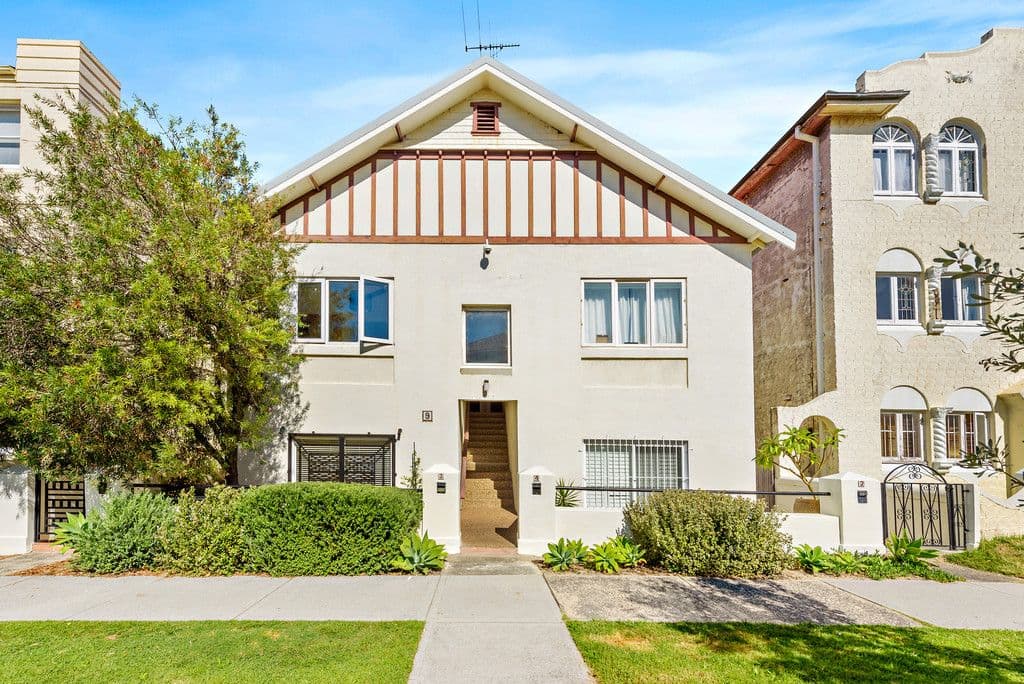 9 Ramsgate Avenue, Bondi Beach NSW 2026, Bondi Beach - Image 1
