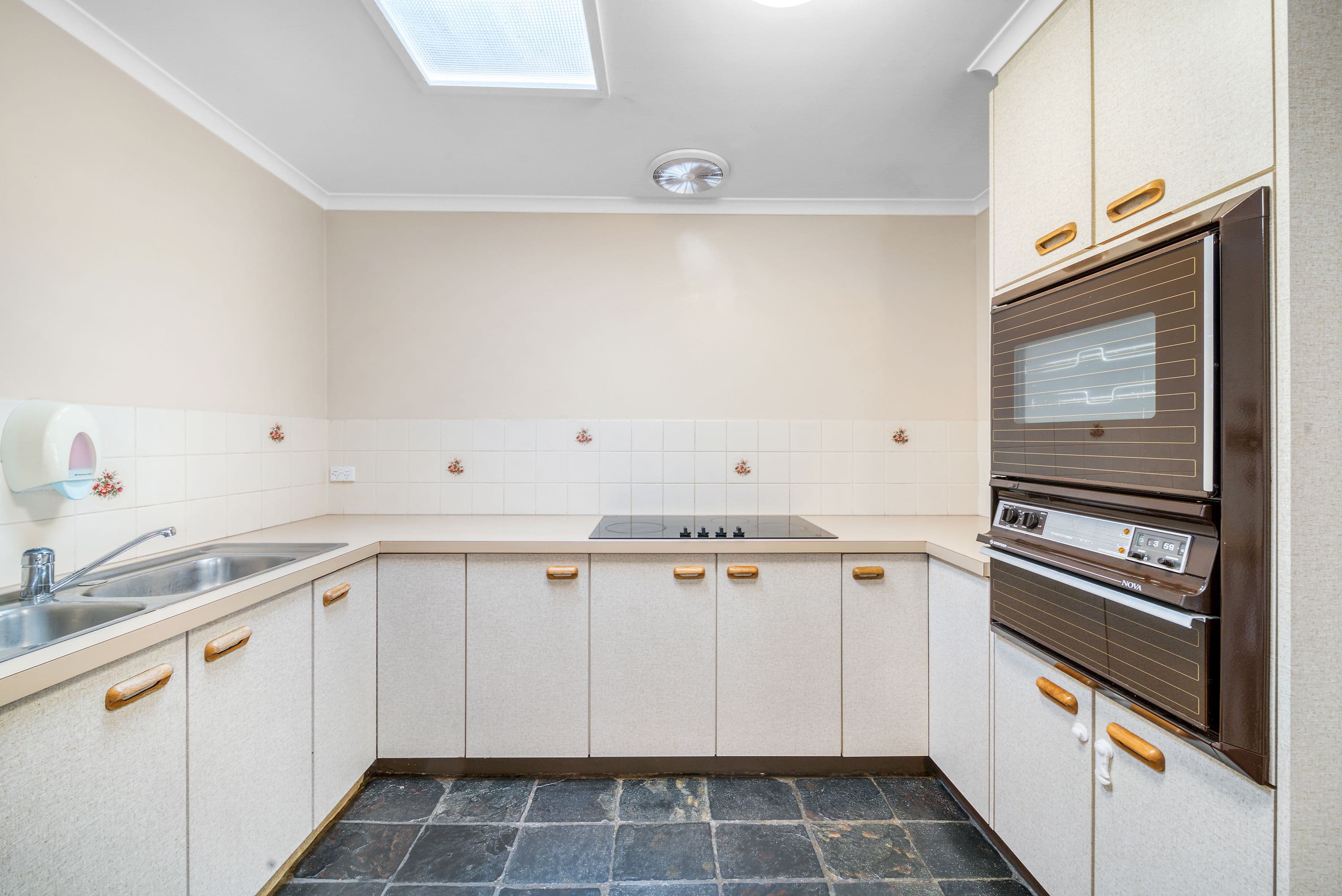 9 Flowerdale Place, Kaleen ACT 2617, Kaleen - Thumbnail 5