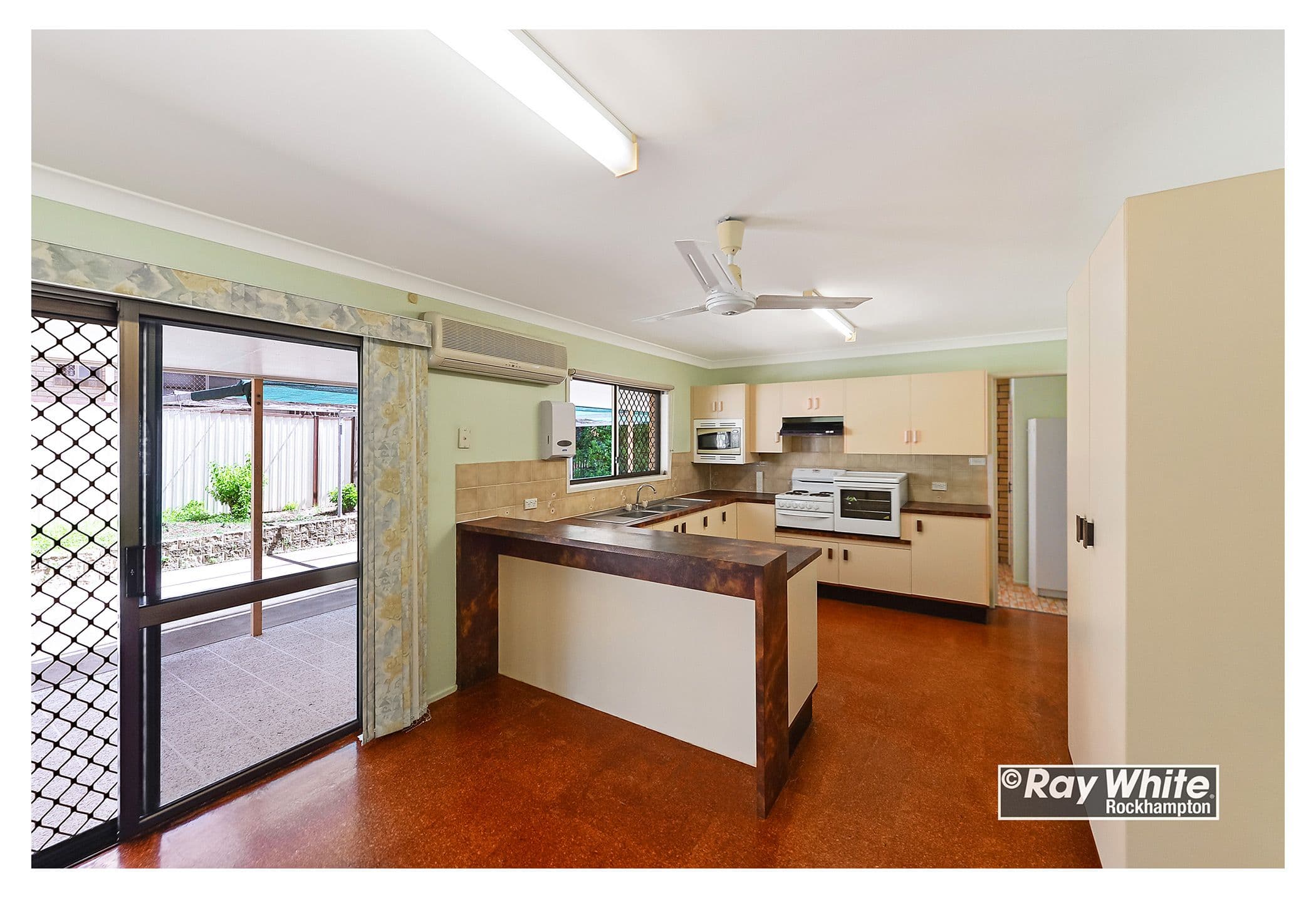 1 Lambourne Avenue, Norman Gardens QLD 4701, Norman Gardens - Thumbnail 6