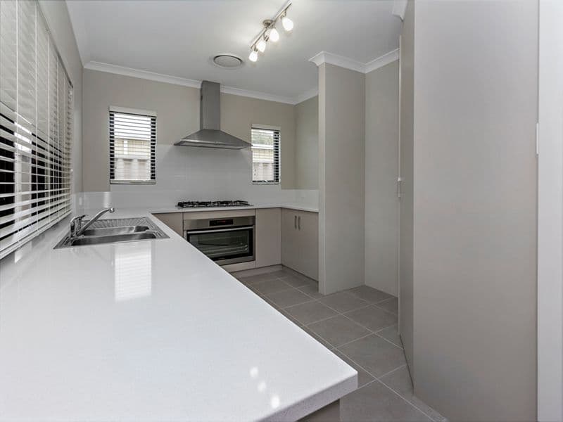 16b Holland Street, Geraldton WA 6530, Geraldton - Thumbnail 8