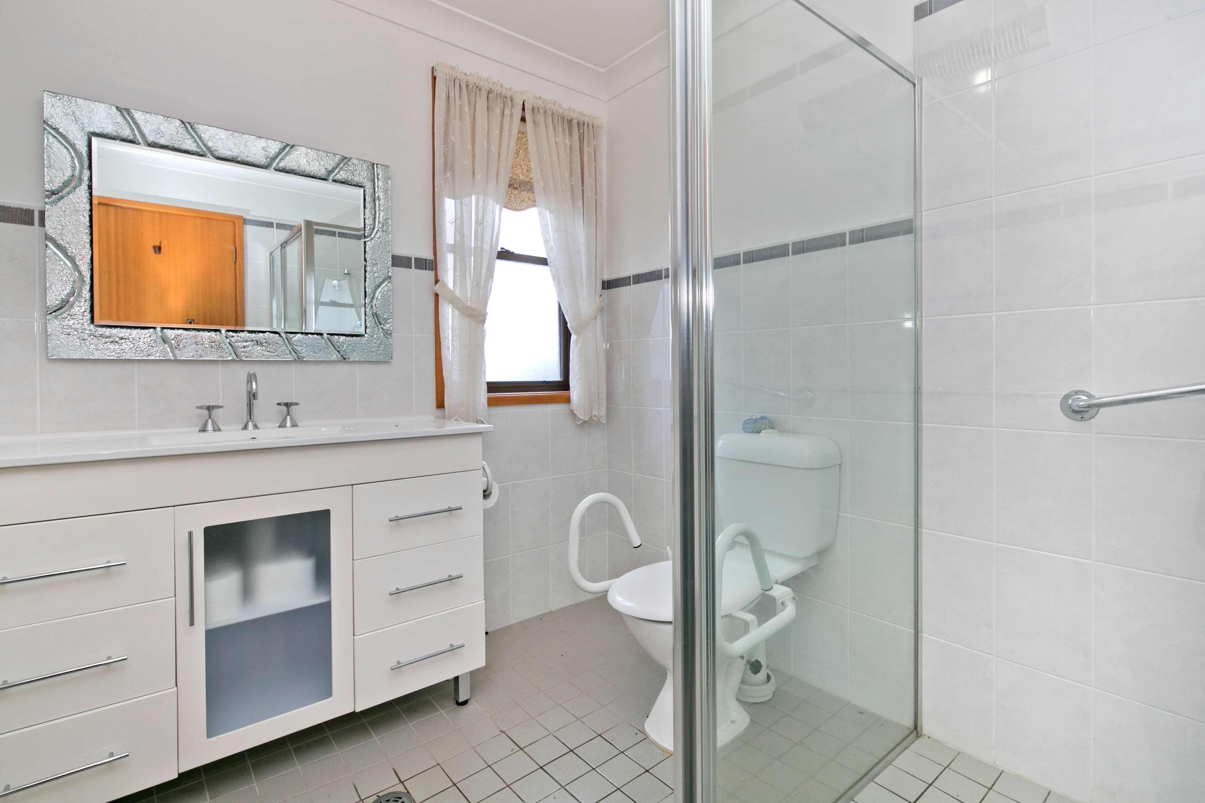 16 Chatsbury Street, Goulburn - Thumbnail 4