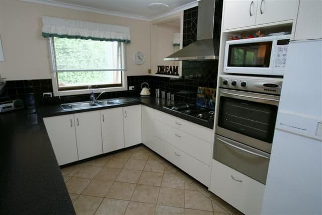 7 Robert Drive, COWES VIC 3922, Cowes - Thumbnail 4