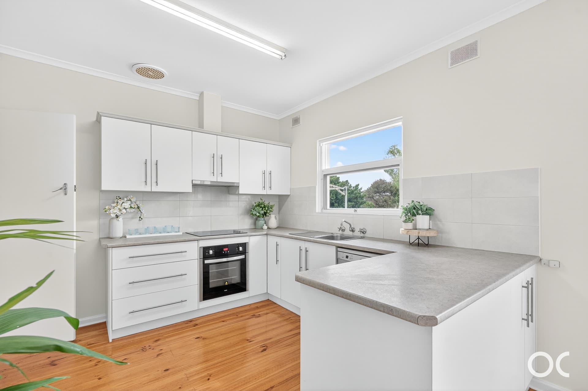 16 Greenhills Road, Victor Harbor - Thumbnail 7
