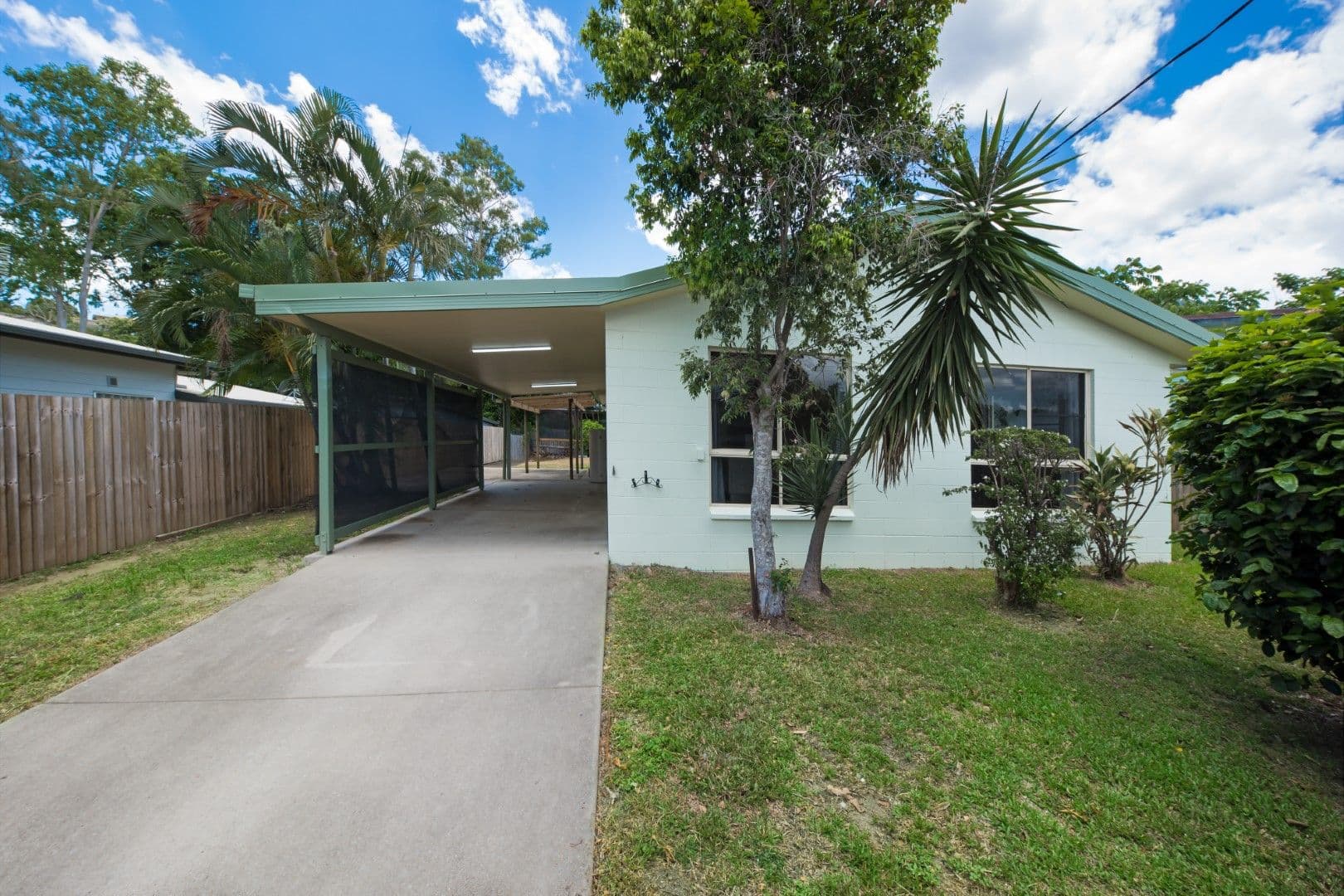 128 Shute Harbour Road, Cannonvale QLD 4802, Cannonvale - Thumbnail 3