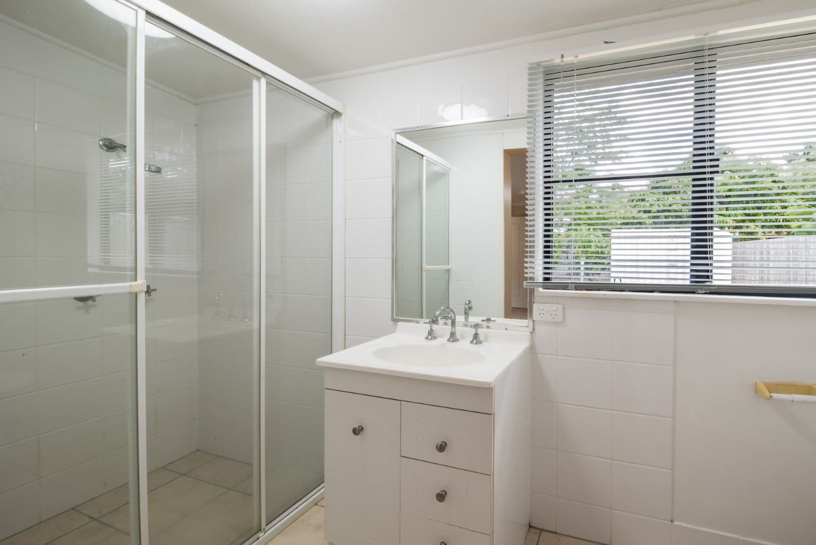 128 Shute Harbour Road, Cannonvale QLD 4802, Cannonvale - Thumbnail 8