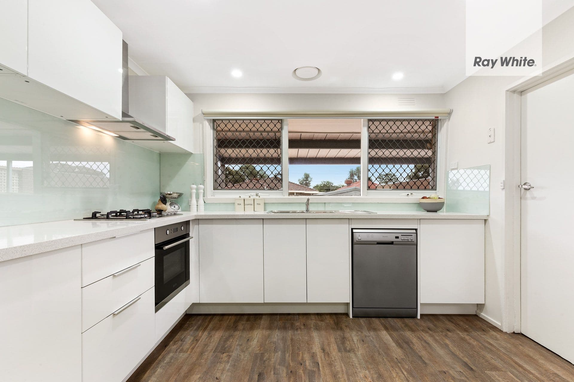 17 Menzies Parade, Lalor VIC 3075, Lalor - Thumbnail 3