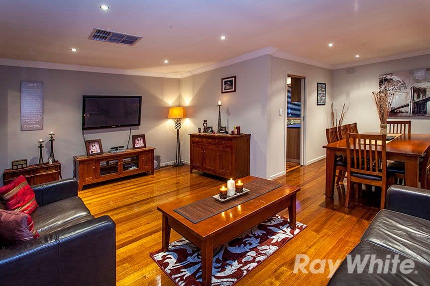 7 Tanner Street, Glen Waverley VIC 3150, Glen Waverley - Thumbnail 2