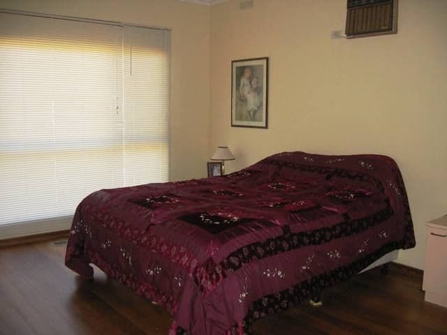 13 Grattan Street, SEYMOUR VIC 3660, Seymour - Thumbnail 4