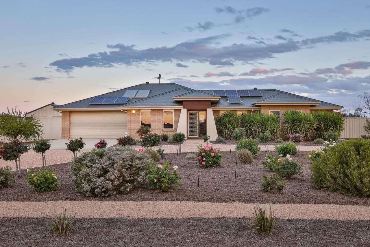 3392 Benetook Avenue, Irymple VIC 3498, Irymple - Thumbnail 2
