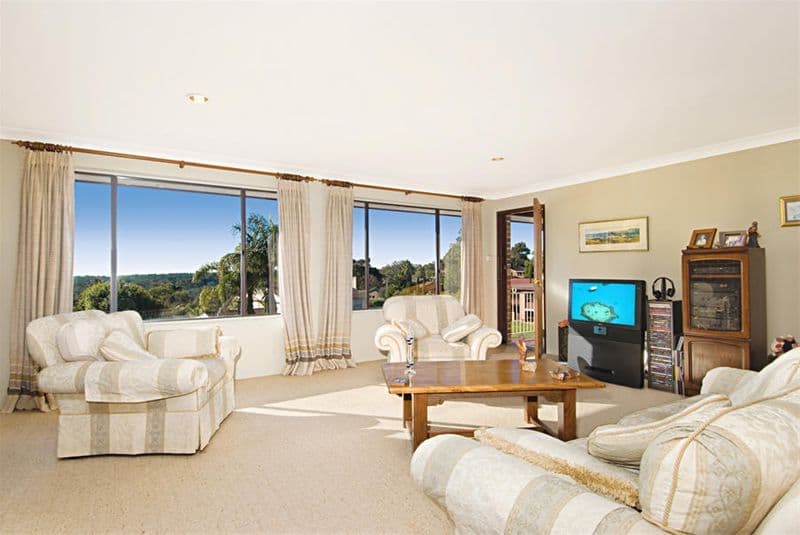 2 Henry Kendall Close, HEATHCOTE NSW 2233, Heathcote - Thumbnail 2
