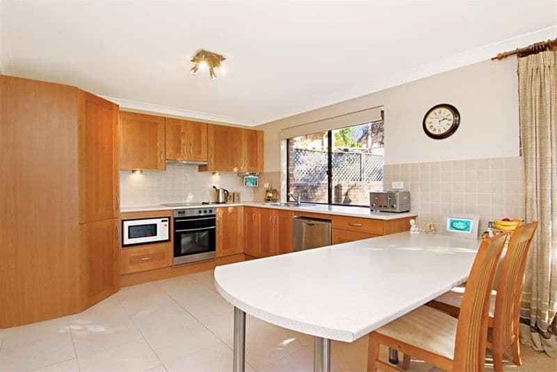 2 Henry Kendall Close, HEATHCOTE NSW 2233, Heathcote - Thumbnail 4