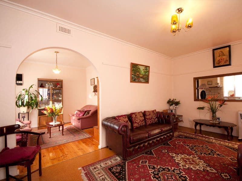 7 Haughton Court, BOX HILL SOUTH VIC 3128, Box Hill South - Thumbnail 2