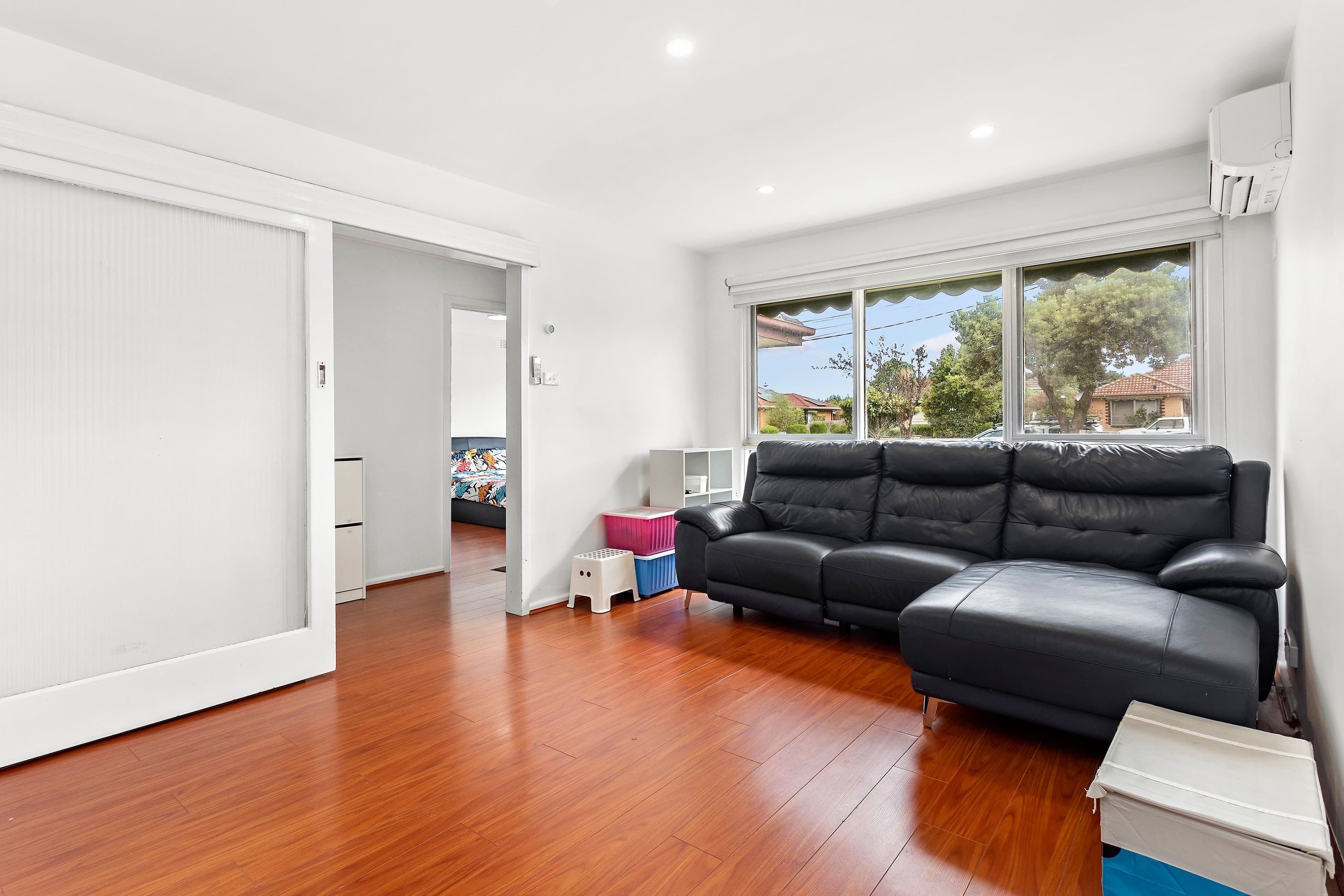 8 Tennyson Avenue, Clayton South VIC 3169, Clayton South - Thumbnail 3