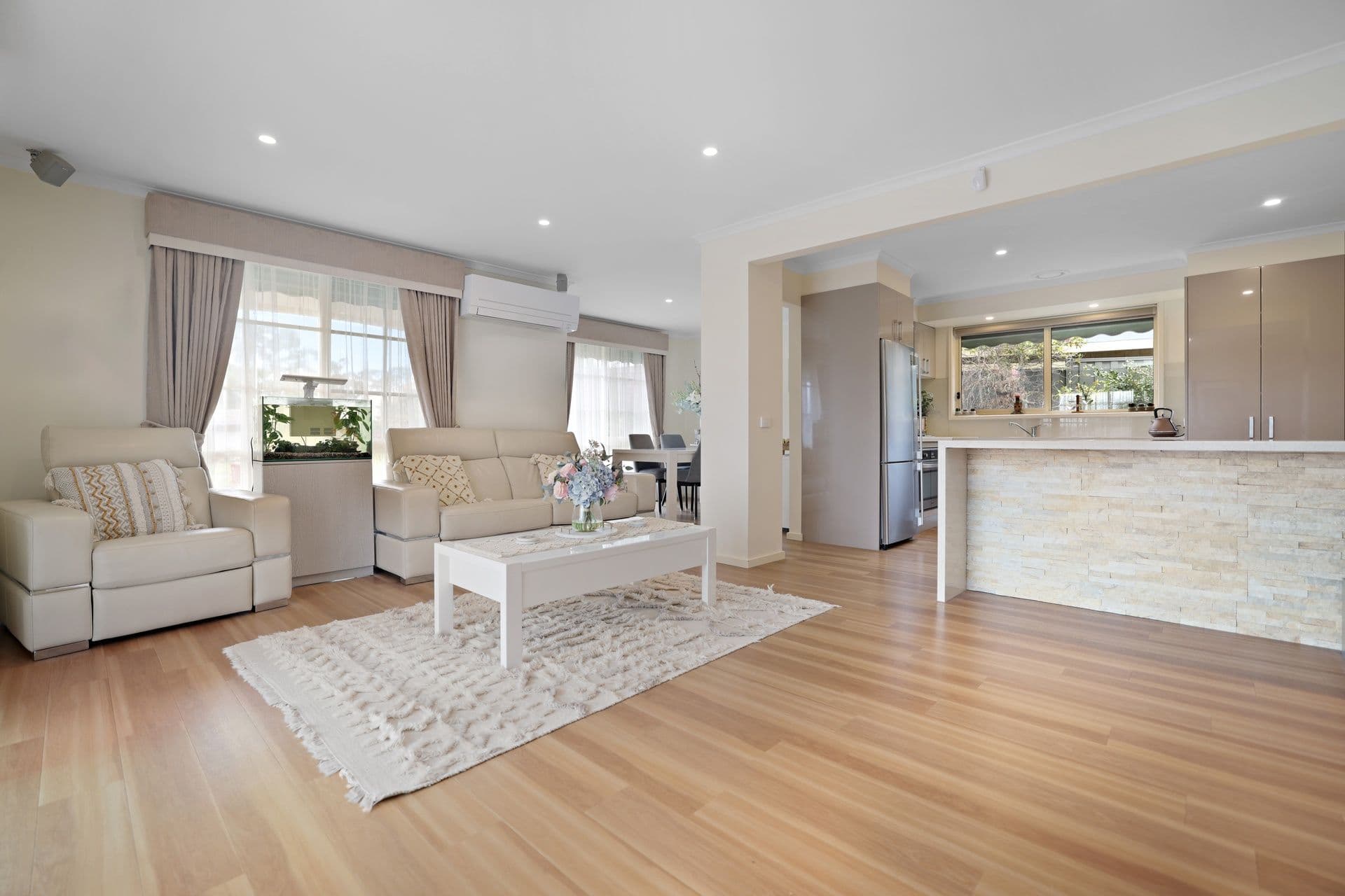 19 Howell Drive, Berwick VIC 3806, Berwick - Thumbnail 4
