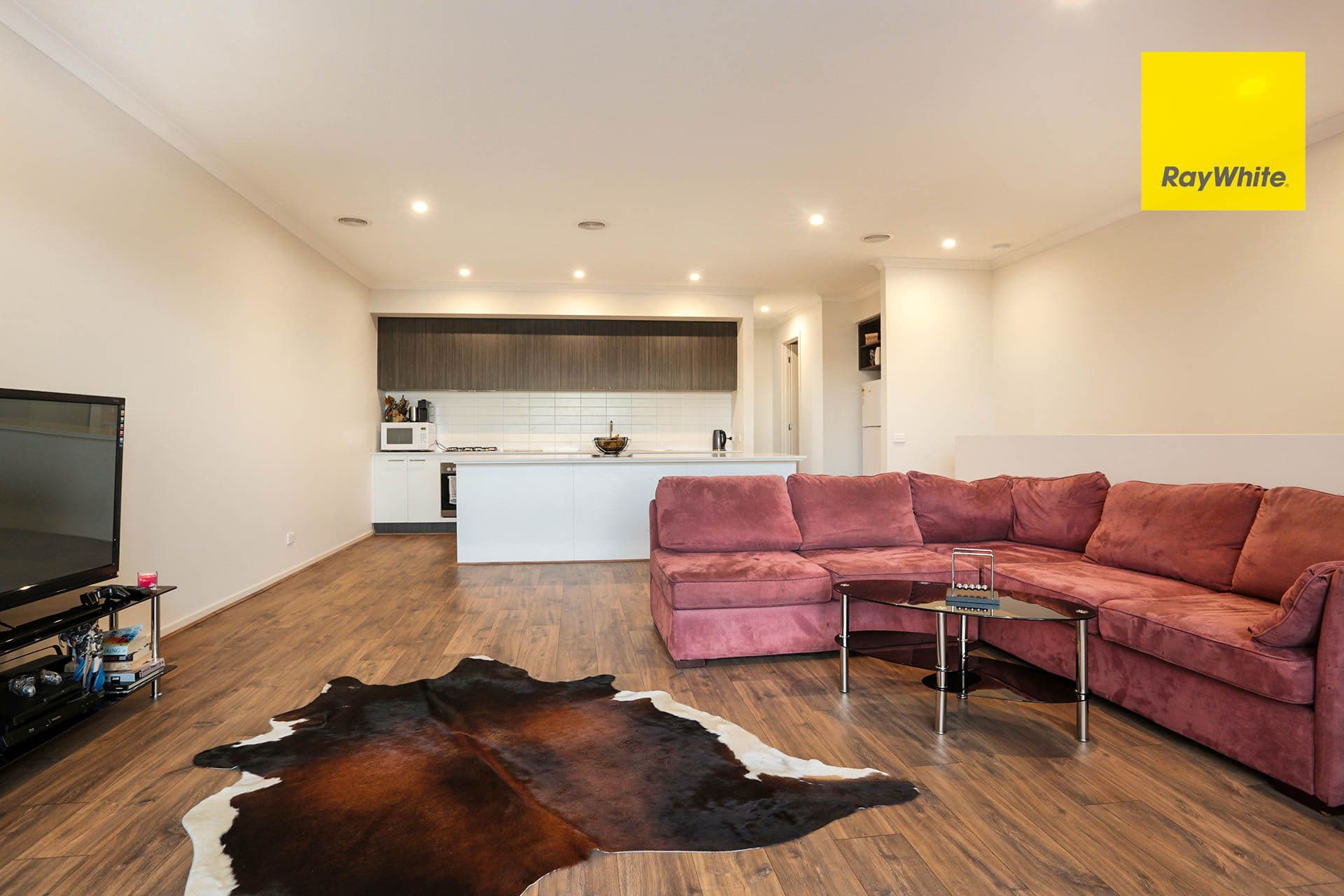 35 Jolimont Road, Point Cook VIC 3030, Point Cook - Thumbnail 2