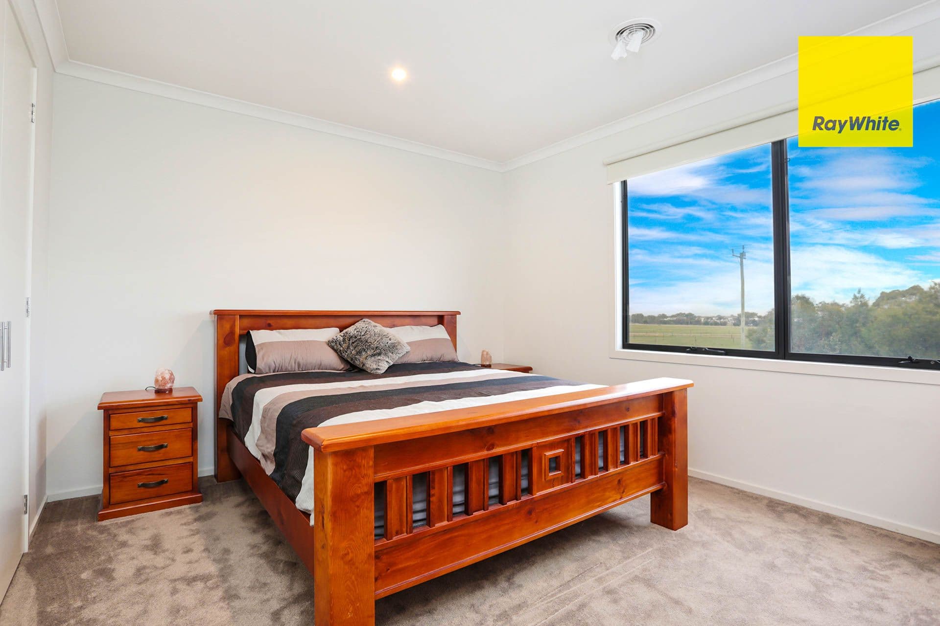 35 Jolimont Road, Point Cook VIC 3030, Point Cook - Thumbnail 4