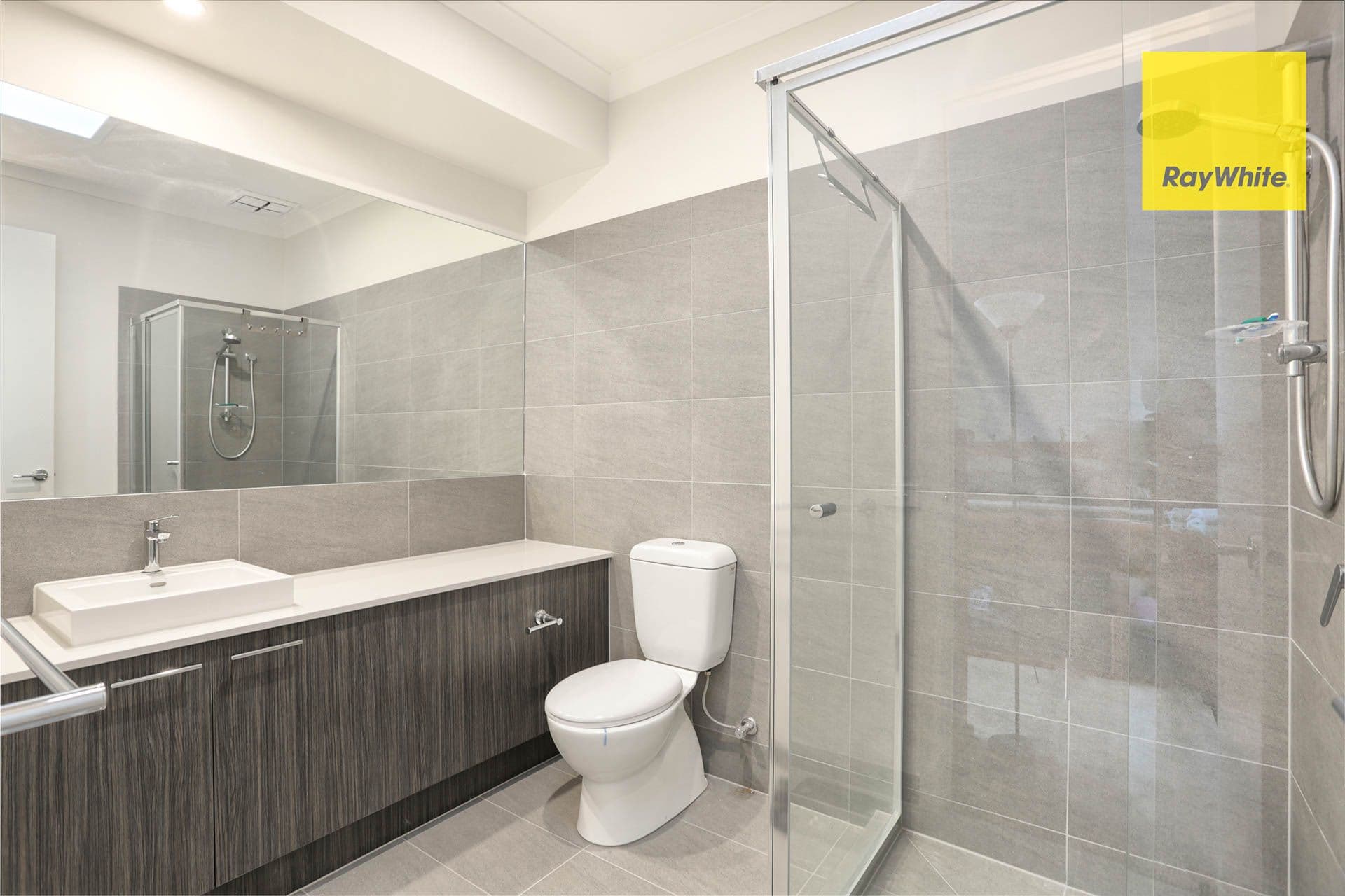 35 Jolimont Road, Point Cook VIC 3030, Point Cook - Thumbnail 5