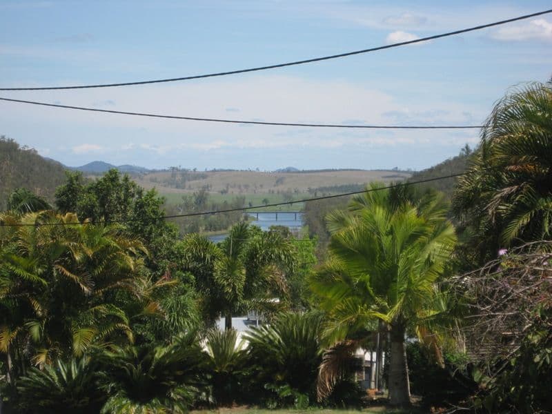 24 George Street, SOMERSET DAM QLD 4312, Somerset Dam - Thumbnail 3