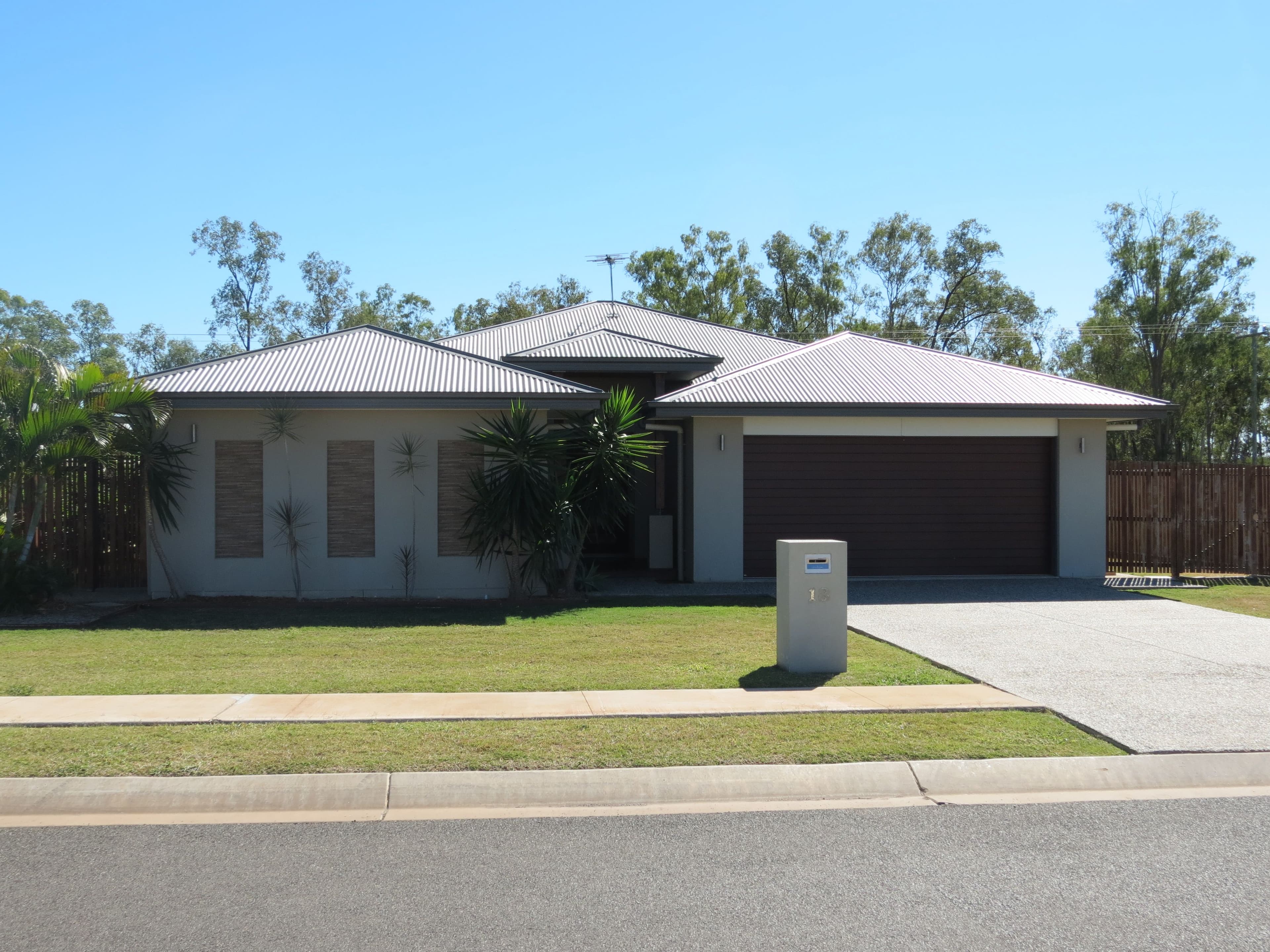 18 Rosehill Road, Emerald QLD 4720, Emerald - Image 1
