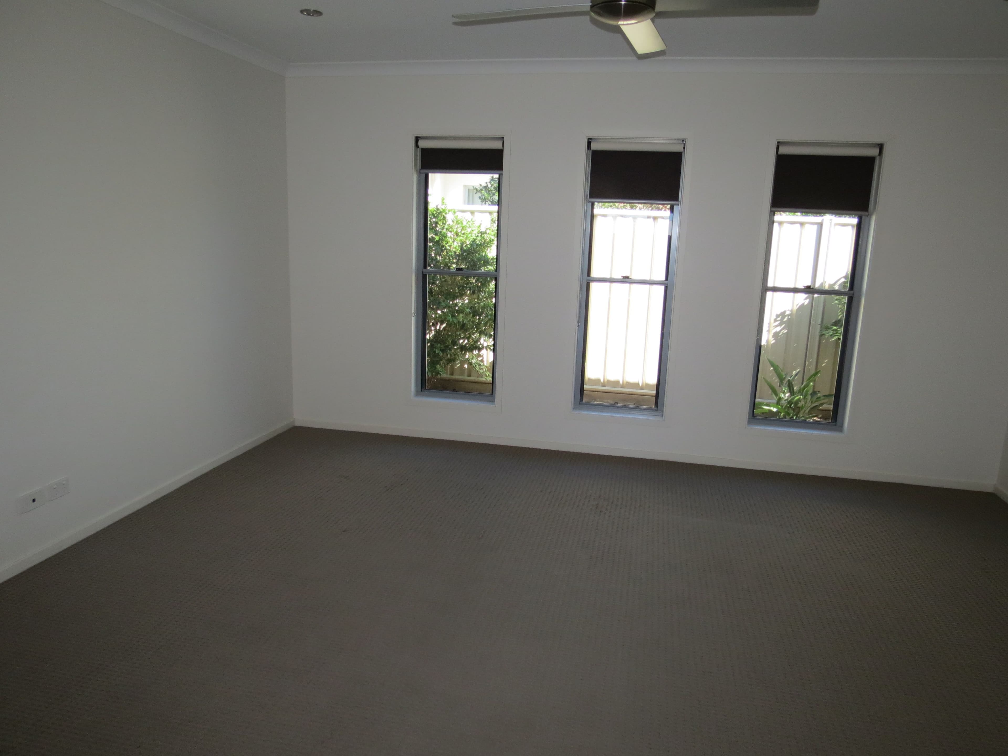 18 Rosehill Road, Emerald QLD 4720, Emerald - Thumbnail 4