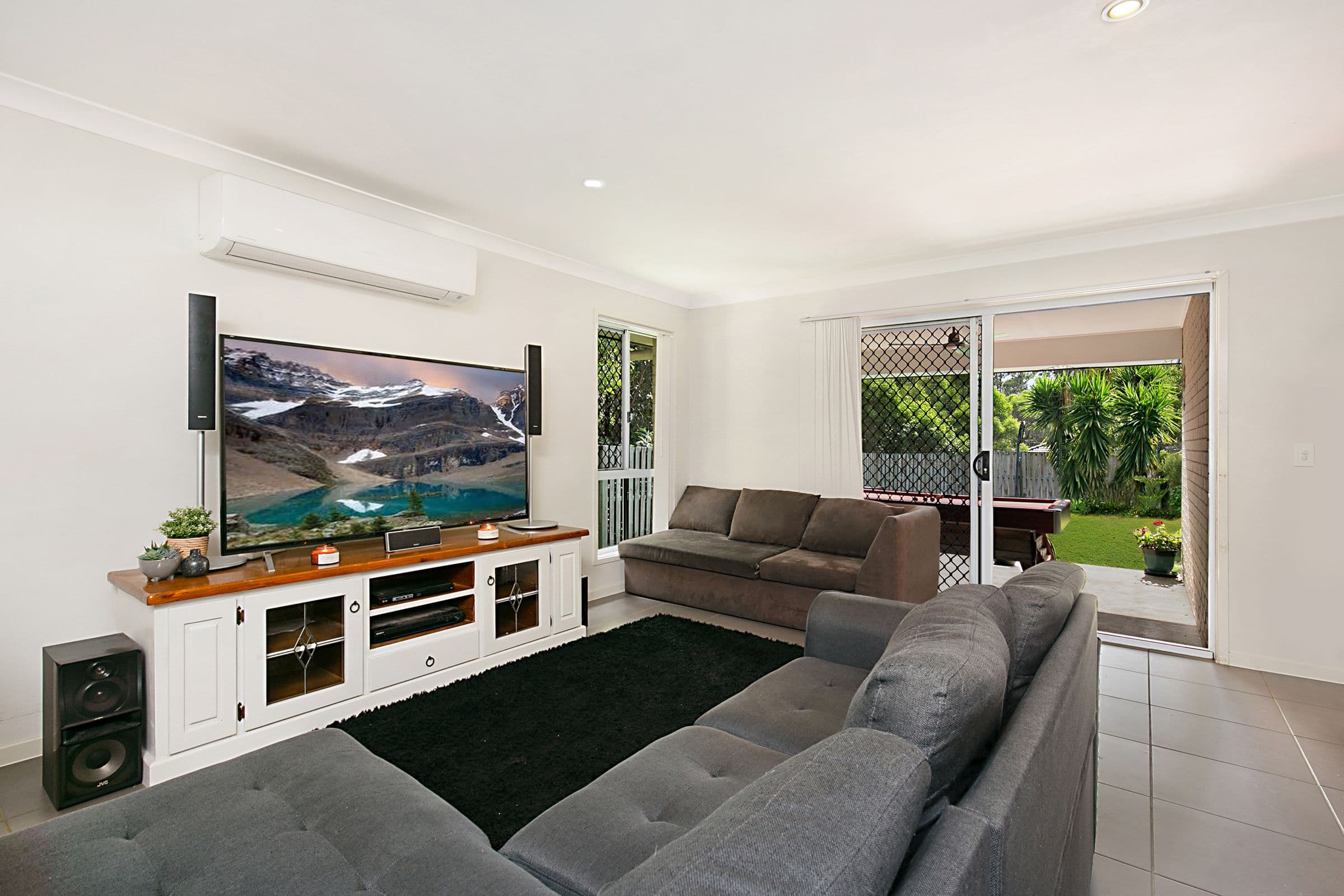 66 Honeywood Drive, Fernvale QLD 4306, Fernvale - Thumbnail 2