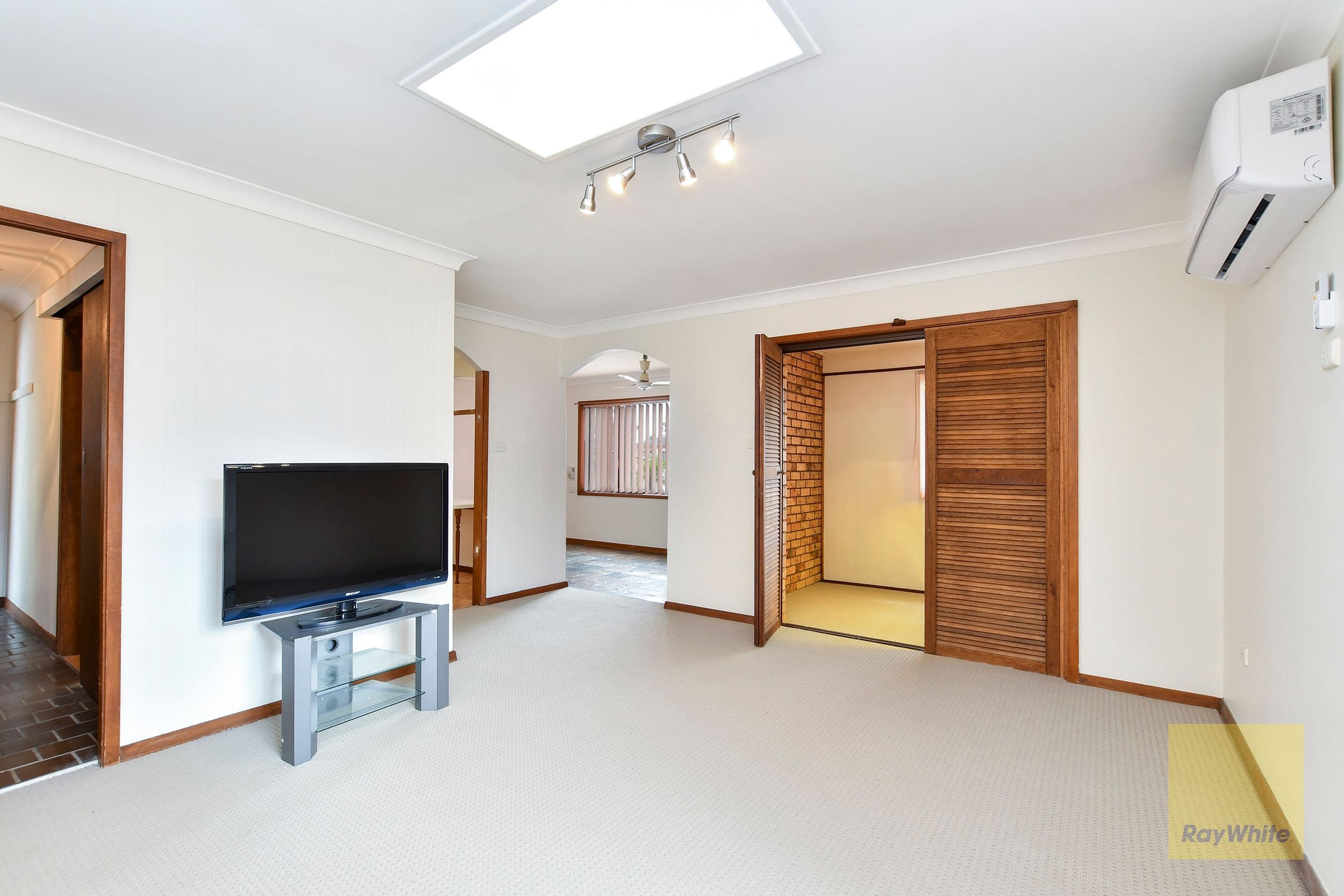 2 Donald Avenue, Umina Beach - Image 1