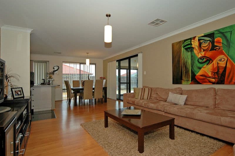 8 Delmage Circle, ELLENBROOK WA 6069, Ellenbrook - Thumbnail 5