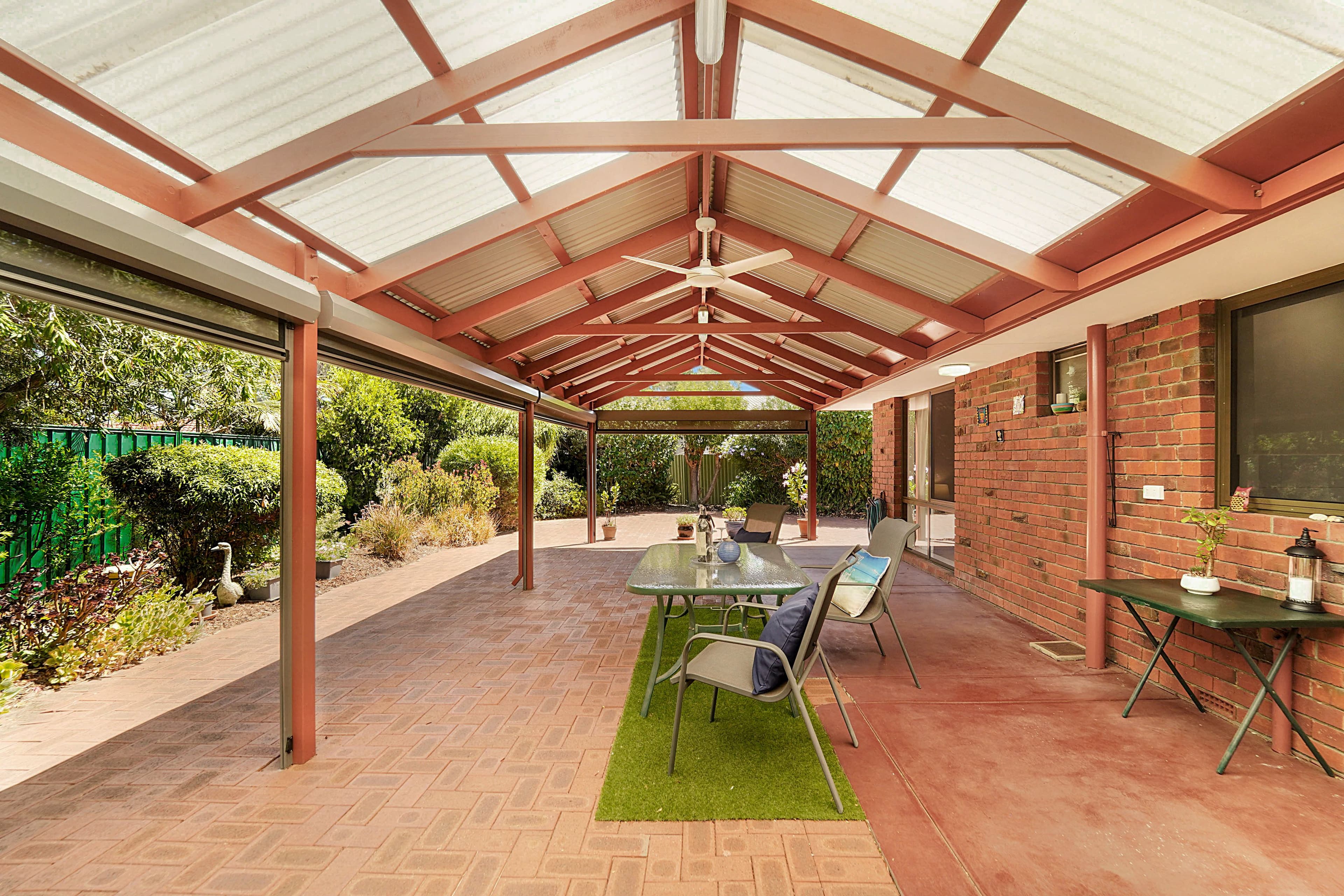 9 Glenbank Crescent, Kallaroo WA 6025, Kallaroo - Thumbnail 2