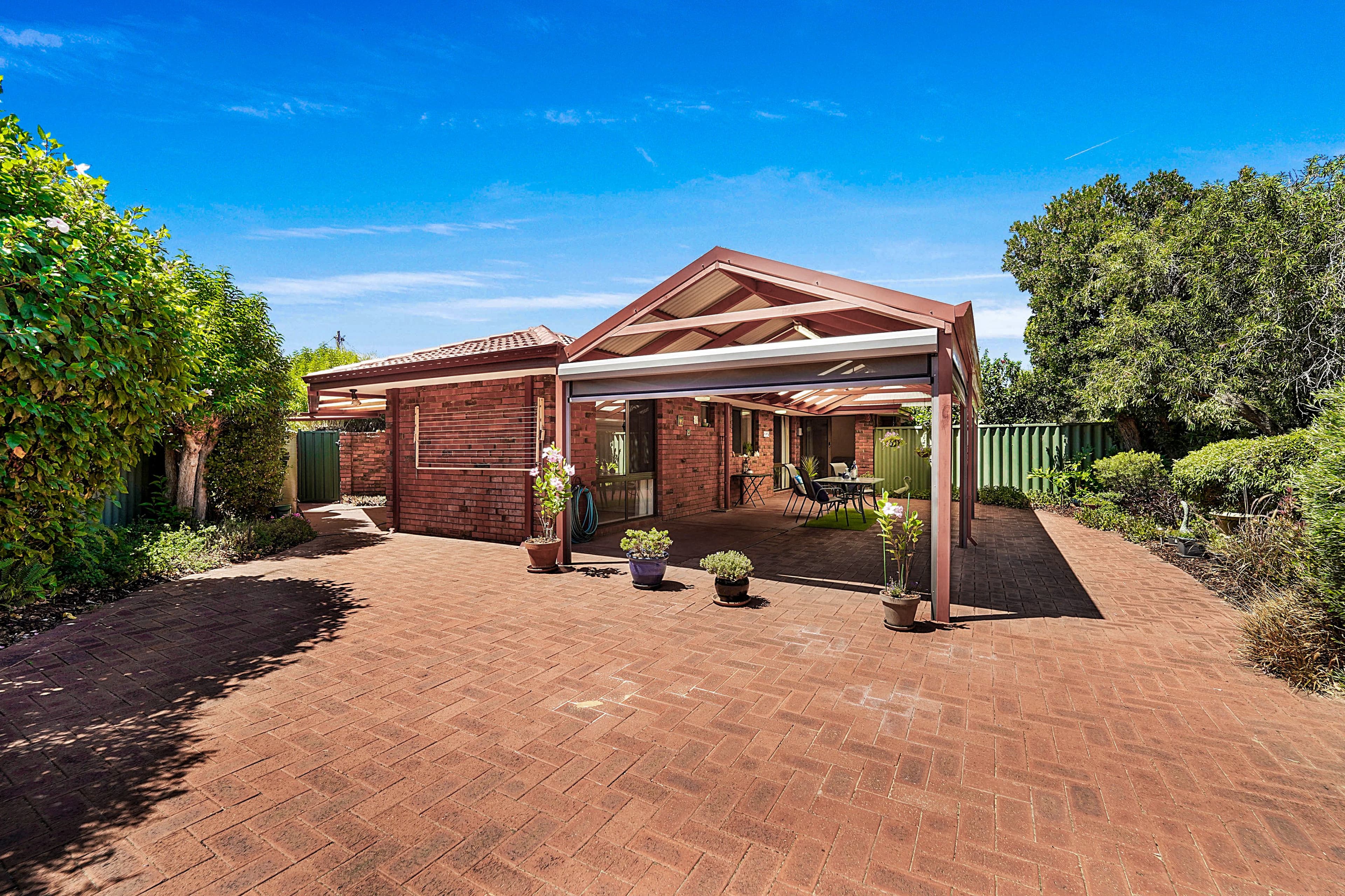 9 Glenbank Crescent, Kallaroo WA 6025, Kallaroo - Thumbnail 3