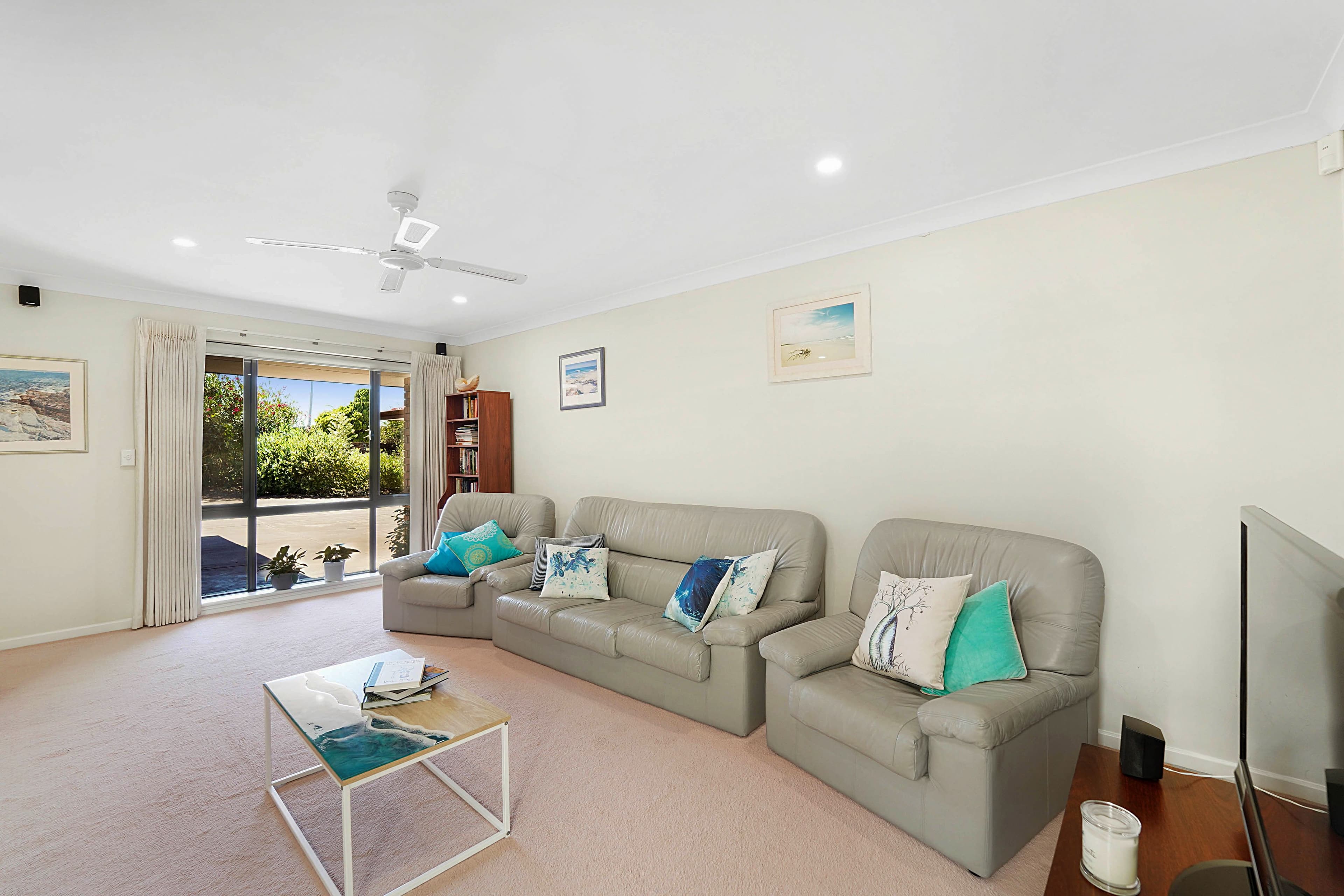 9 Glenbank Crescent, Kallaroo WA 6025, Kallaroo - Thumbnail 6