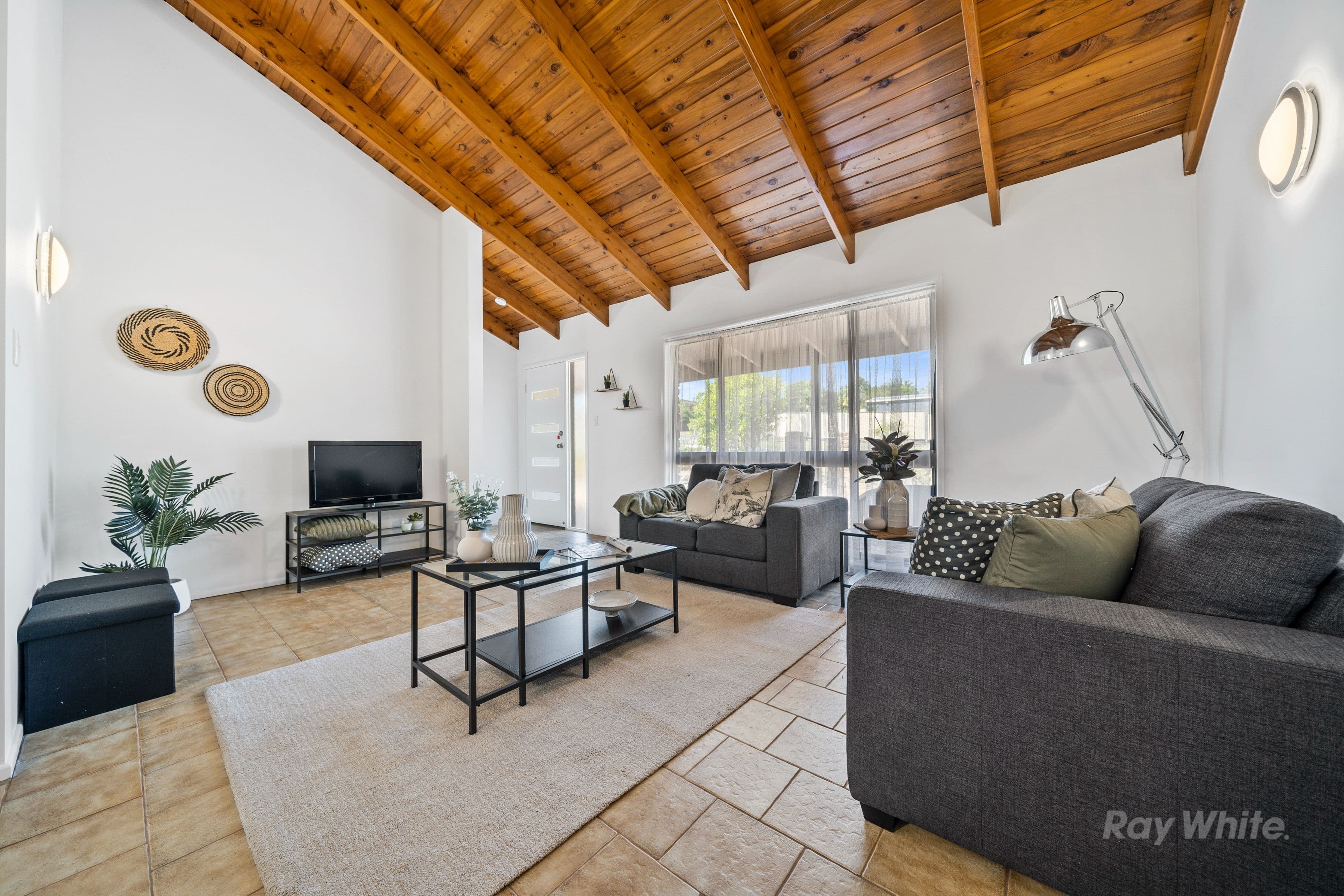3 Isabel Street, Loganlea QLD 4131, Loganlea - Image 1