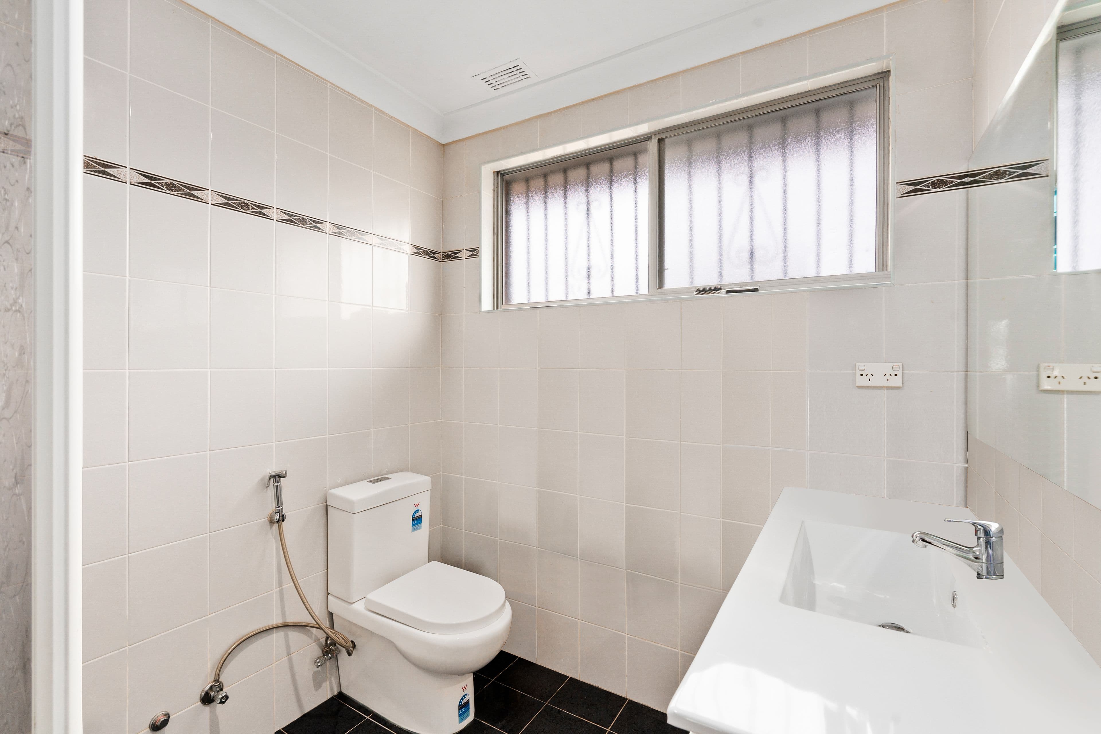 16 Hamersley Street, Fairfield West NSW 2165, Fairfield West - Thumbnail 6